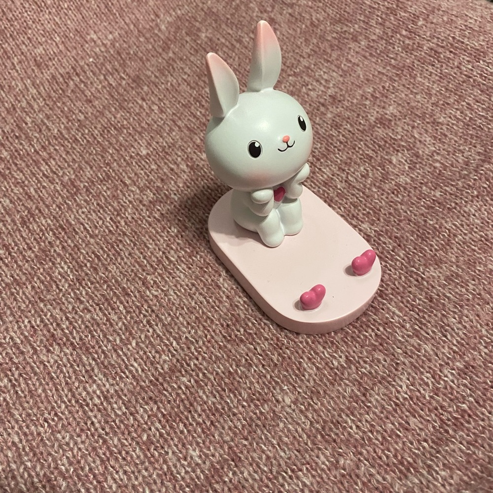 Bunny Cellphone Holder - Picture 4 of 7